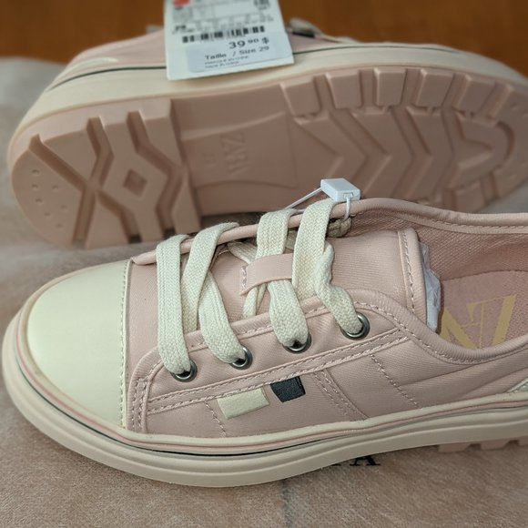 Toddler sneakers - Picture 2 of 4